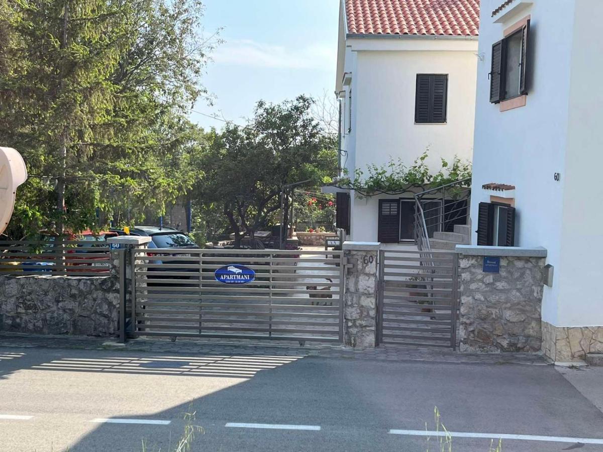 Gita Appartement Omišalj Buitenkant foto